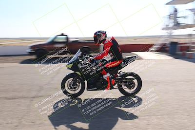 media/Nov-03-2025-Lets Ride (Mon) [[4d74c1c4d3]]/B Group/Grid/